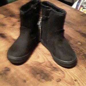 NWT Cat & Jack Black Suede Sz 7 Little Girls Fleece Lined Boots